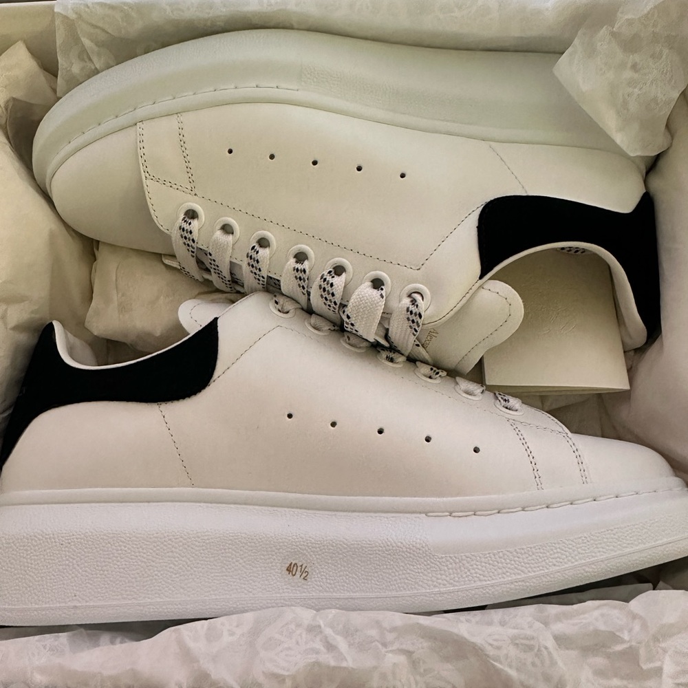 Alexander McQueen sneaker Larry
